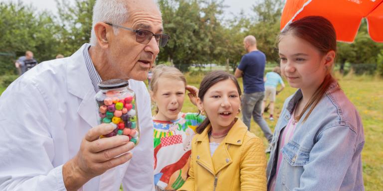 Infostand school
