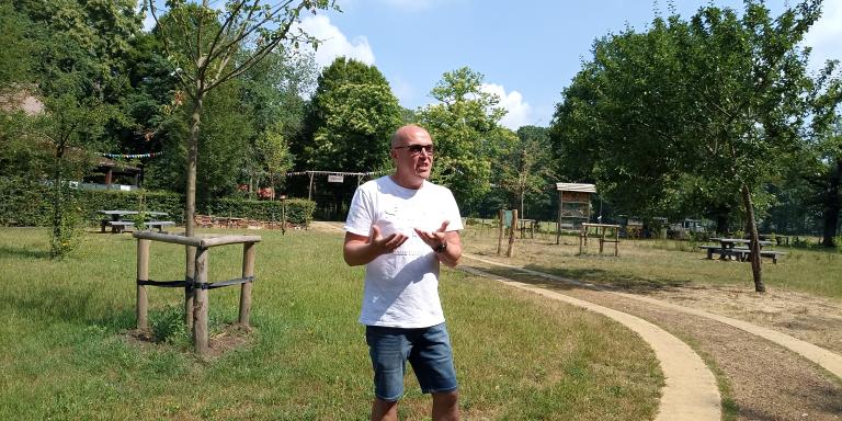 Gidsen in de Ambertuin